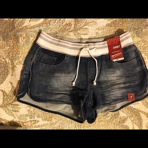 BRAND NEW Arizona Jean Shorts with Elastic top